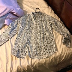 Mob style express button up. Excellent condition!!